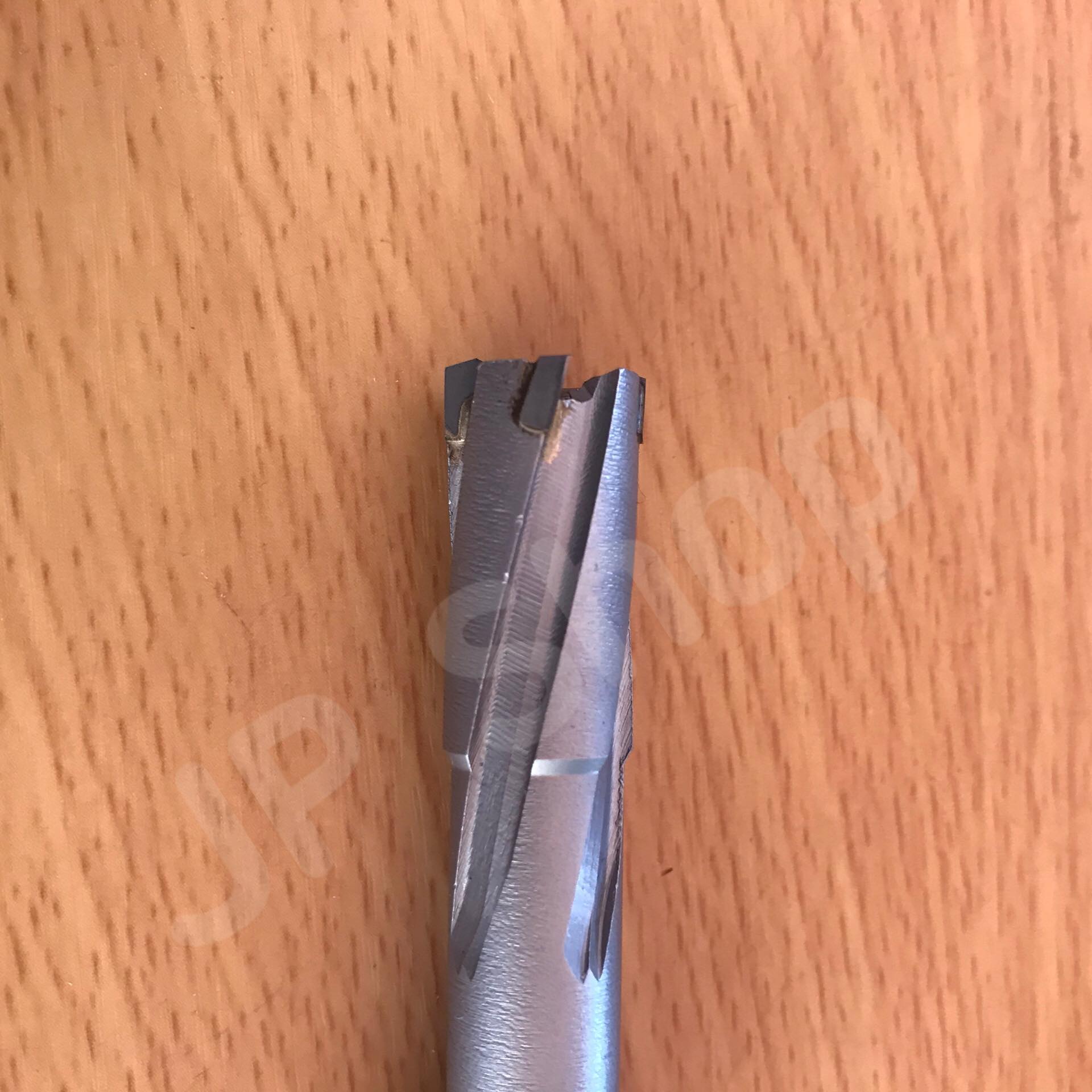 ดอกสว่านเจ็ทบอส แบบโฮลซอว์คาร์ไบสำหรับเจาะเหล็กหนา ด้วยสว่านแม่เหล็กไฟฟ้า ขนาด13*35 มม. #1335