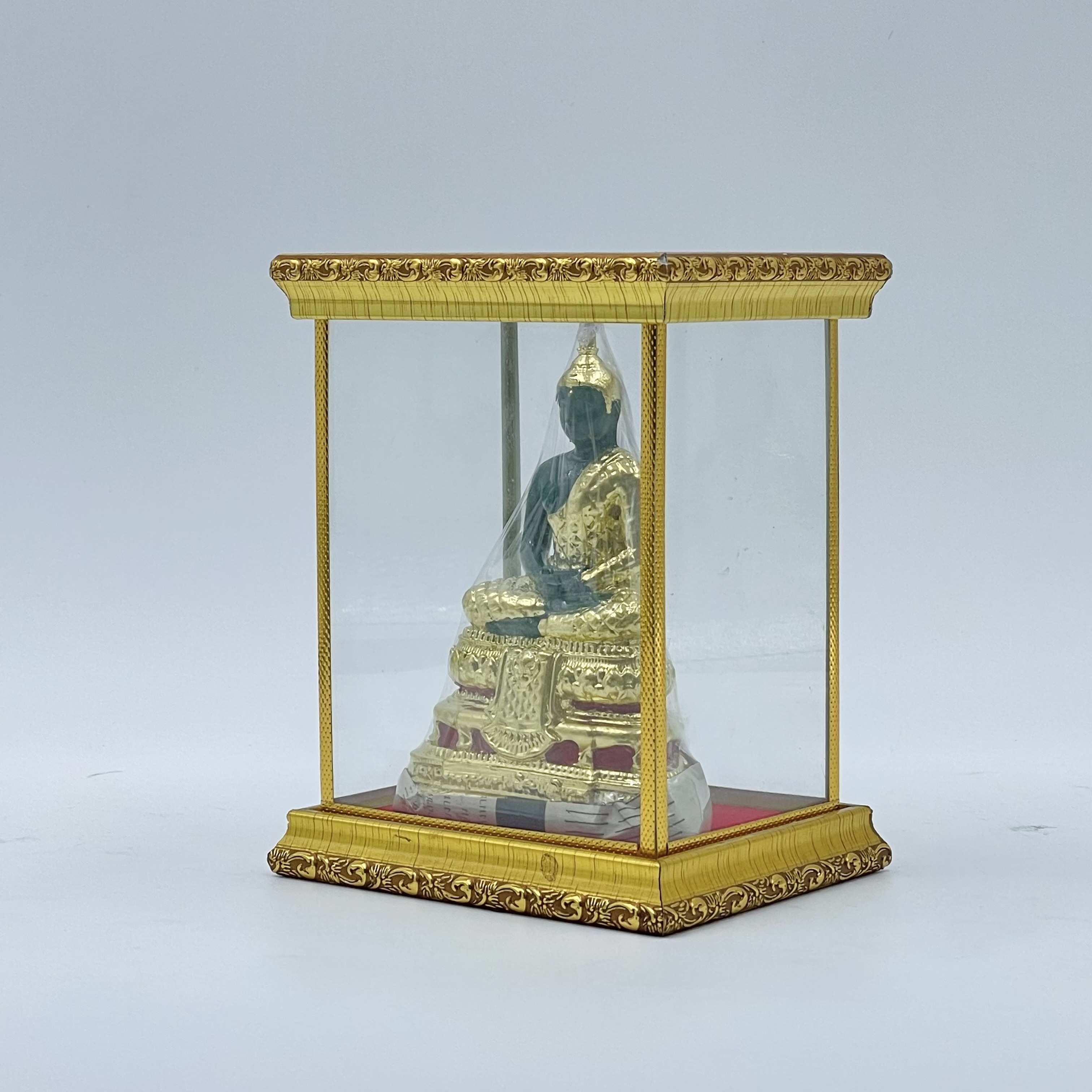 พระแก้วมรกต 3 นิ้ว ฤดูฝน สีเขียวมรกต พร้อมกรอบ