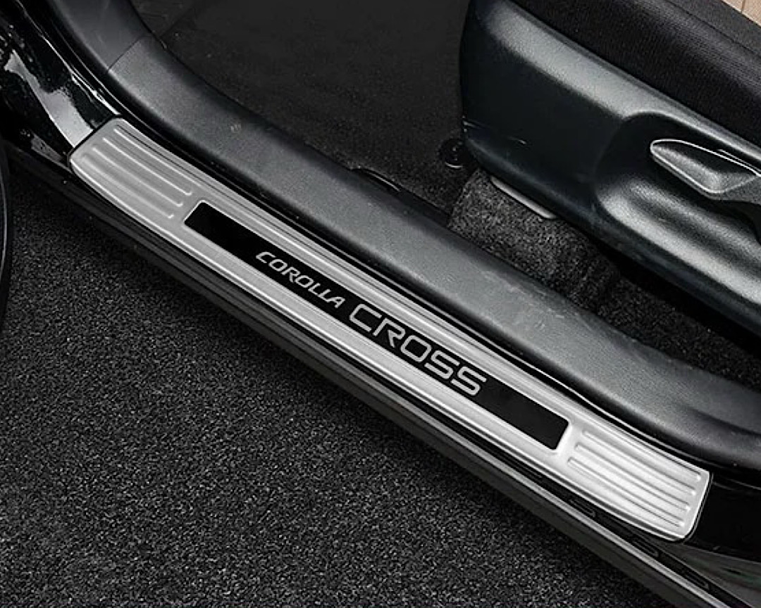 คิ้วบันได กันรอยบันได Scuff Plate โตโยต้า โคโรล่าครอส Toyota Corolla Cross