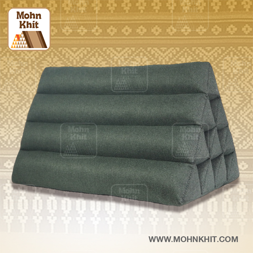 หมอนสามเหลี่ยม10 ช่องจัมโบ้ผ้าแคนวาสใยสังเคราะห์ 61cmx38cmx36cm// Thai Triangle synthetic fibersTraditional Floor Cushions.