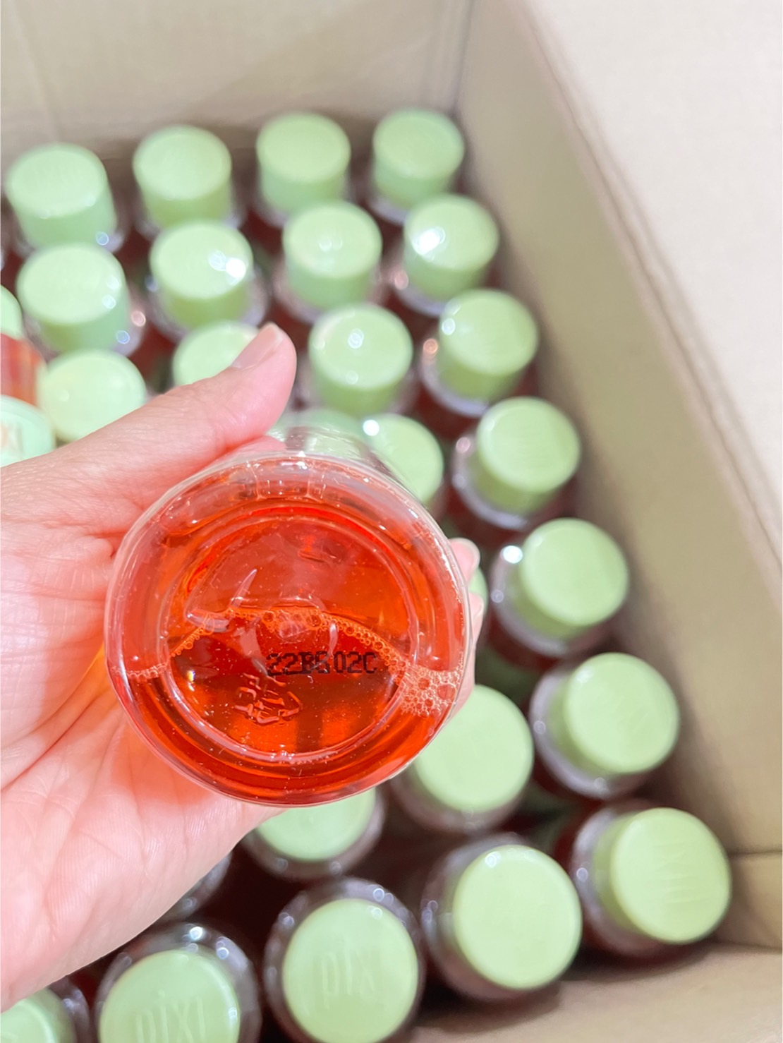 Pixi Glow Tonic Exfoliating Toner 250ml. พิกซี่ โทนเนอร์