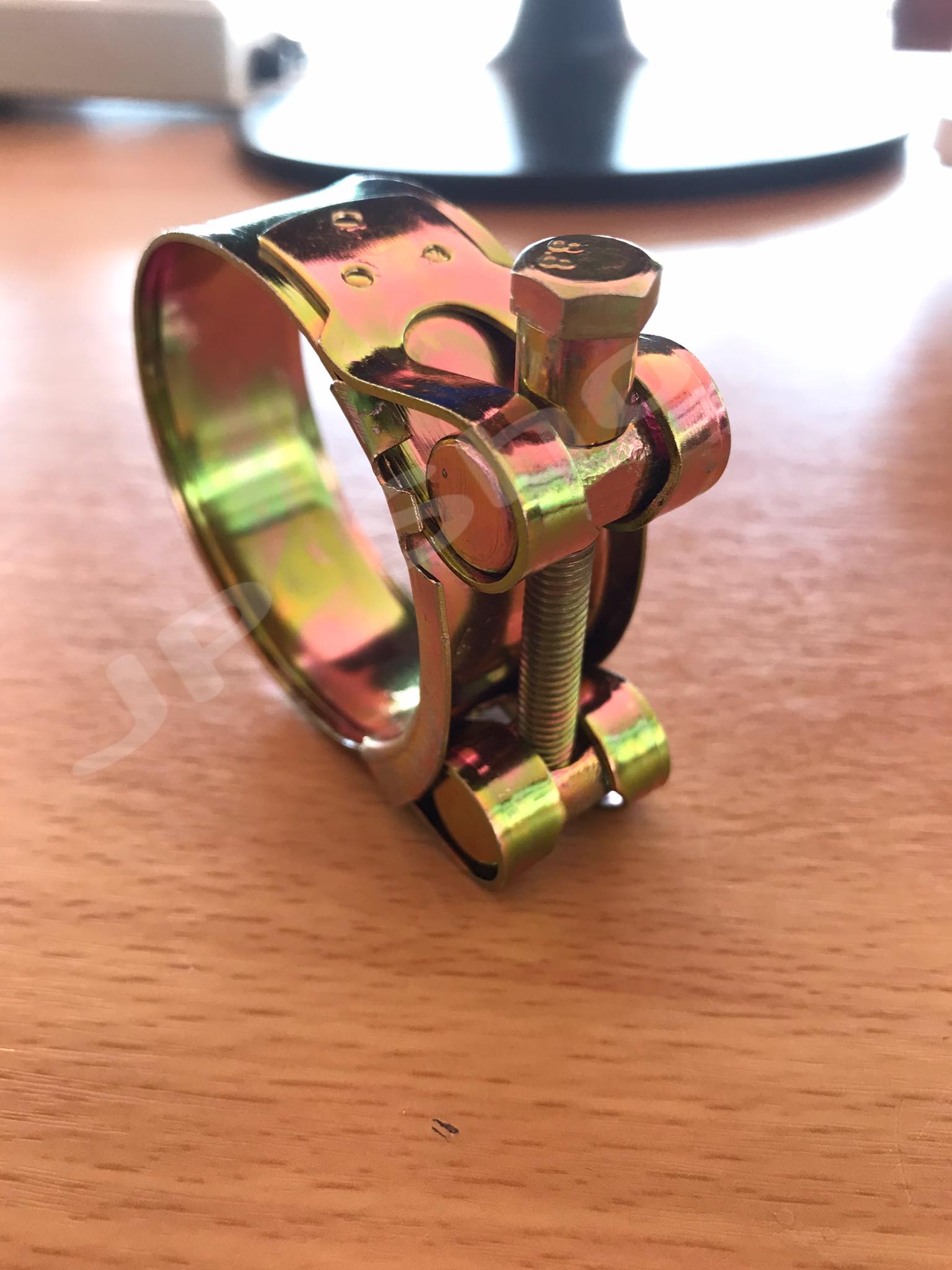 เข็มขัดรัดท่อชุบซิงค์ ปลอกรัดชุบซิงค์ขนาด52-55มม. #5255