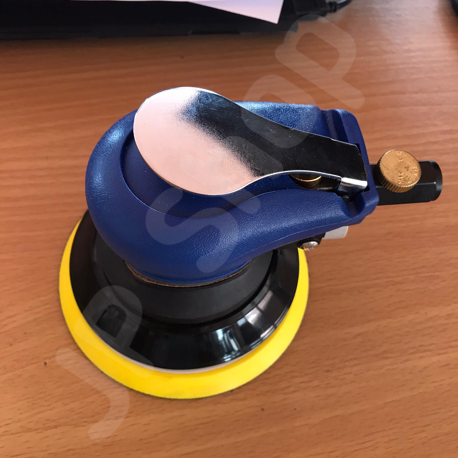 เครื่องขัดกระดาาทรายแบบกลม ขนาด 5 นิ้ว #9200