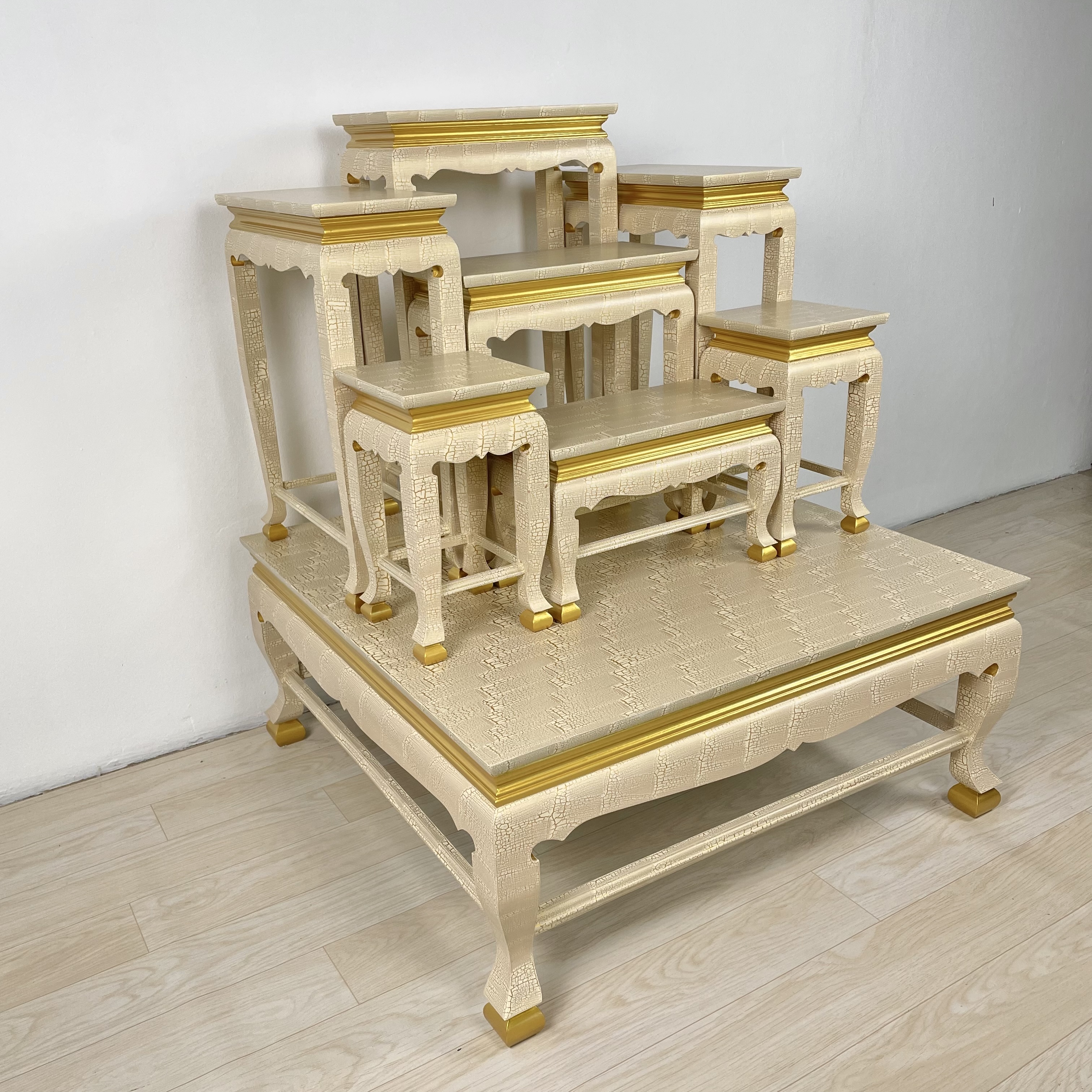 โต๊ะหมู่ 7 หน้า 8 ลายน้ำทอง