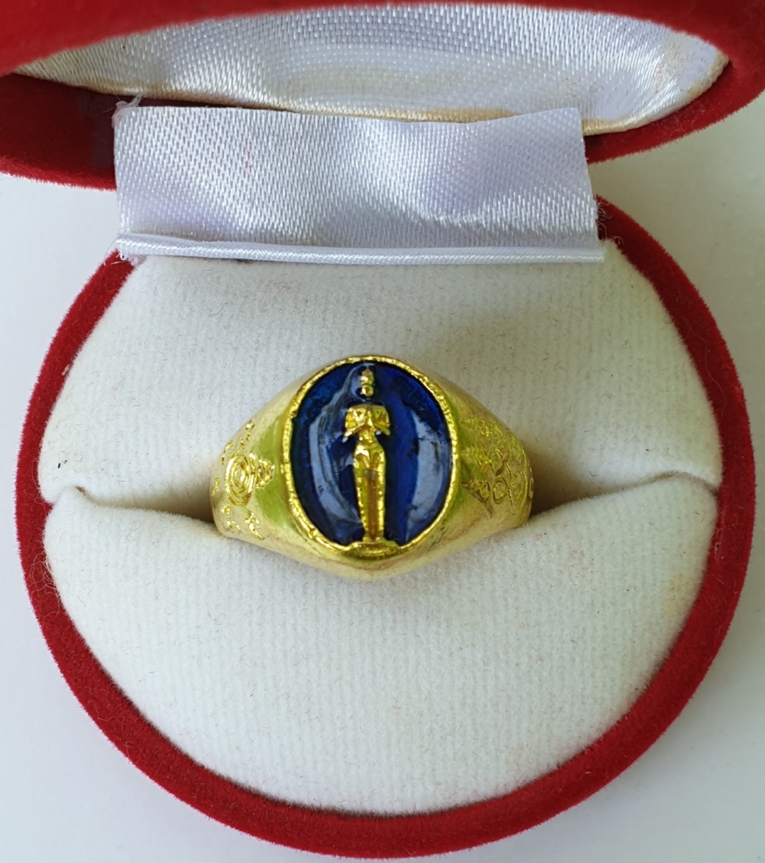 แหวน ไอ้ไข่ ลงยา มี 3 สี แดง เขียว น้ำเงิน เลือกได้เลยจ้า เนื้อทองเหลืองชุบทอง ปรับขนาดได้ 6-9mm.(50-65)