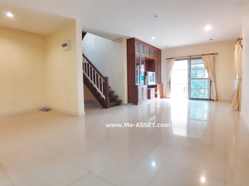 ขายและเช่า บ้านเดี่ยว ย่าน เคหะร่มเกล้า รามคำแหง ราษฎร์พัฒนา : นลินวิลล์ พลัส : 2 ชั้น 35.7 ตารางวา