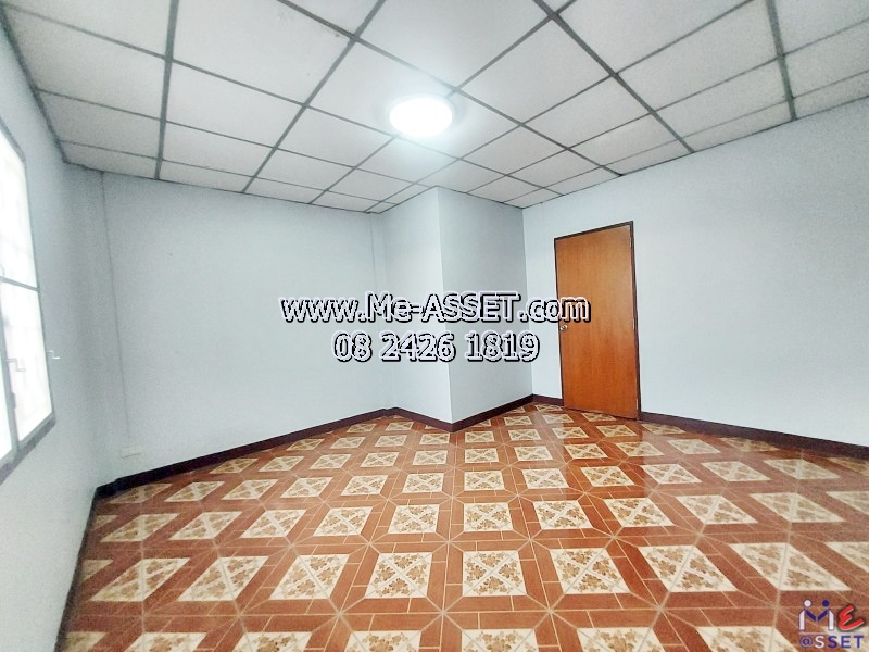 ขายทาวน์เฮ้าส์รีโนเวทใหม่ ย่าน สาครเกษม ถนนมาเจริญ เพชรเกษม81 หลักสอง หนองค้างพลู หนองแขม : ม.บ้านพงษ์ศิริชัย 4 : 3 ชั้น 17 ตร.วา