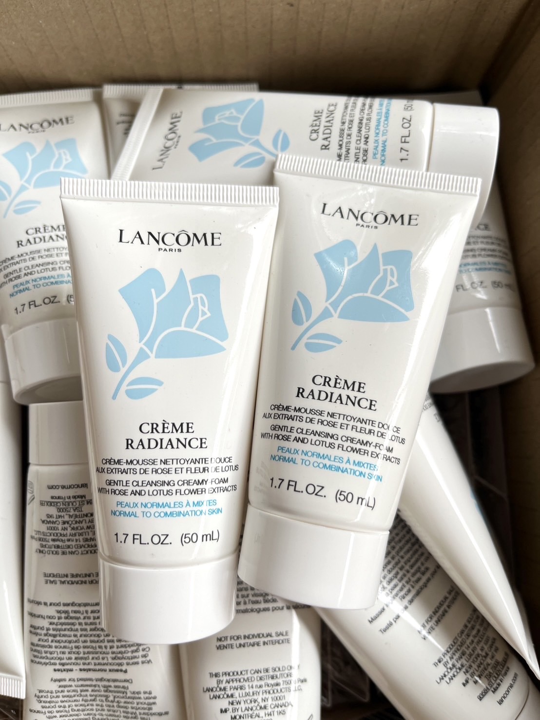 Lancome Creme Radiance Cleanser 50ml. (gentle cleasing cremy-foam) โฟมล้างหน้าสูตรอ่อนโยน (1หลอด)