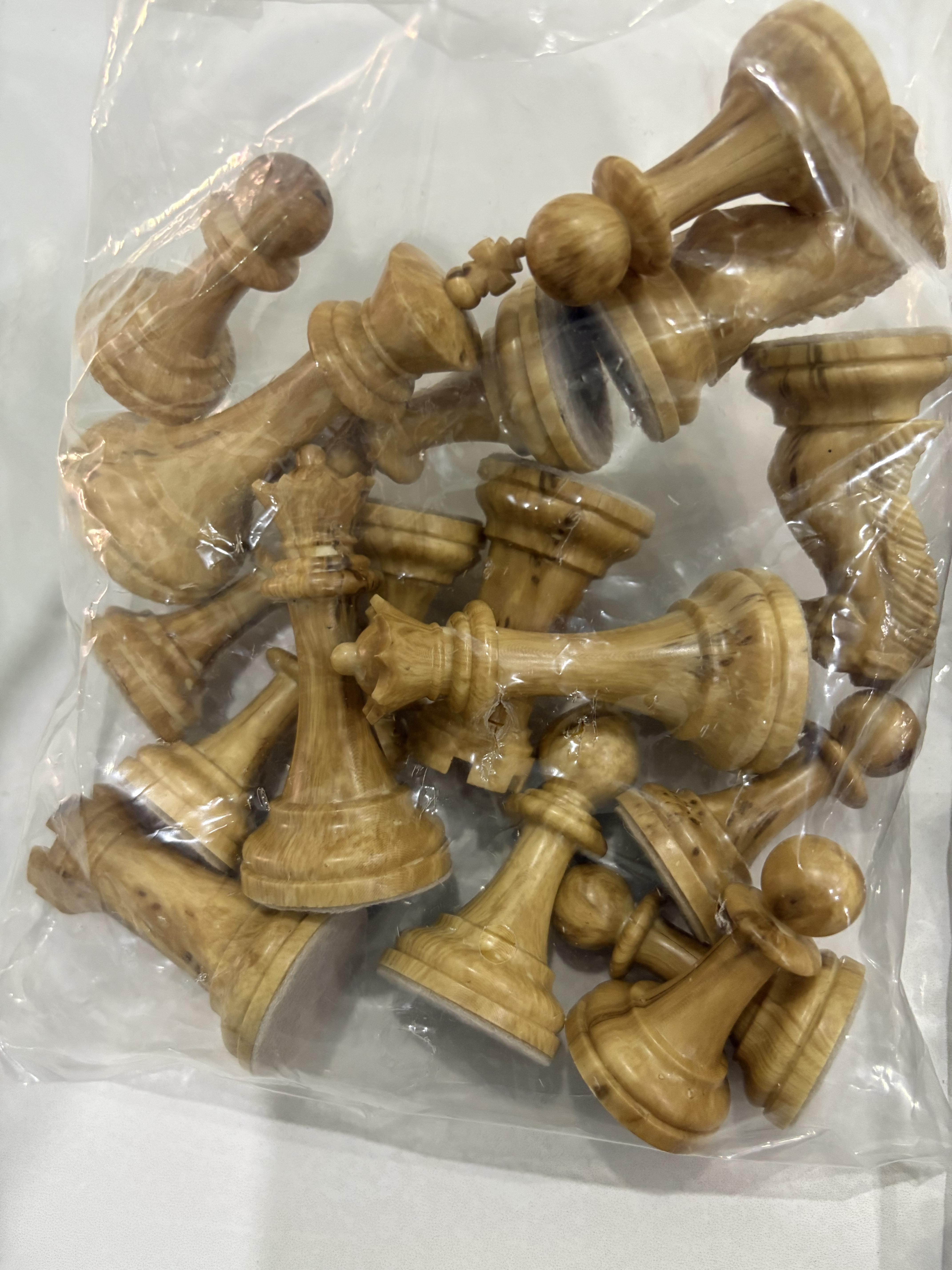3 1/2" Staunton Series Chess Pieces - Wood Grain ตัวหมากรุกสากลสตอนตัน(ลายไม้)