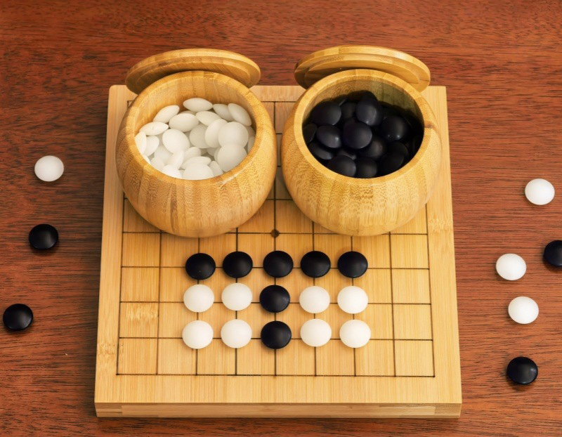 ชุดหมากล้อมไม้ (กระดานไม้ไผ่9เส้น+เม็ดเมลามีน40/40เม็ด+โถไม้ไผ่S)