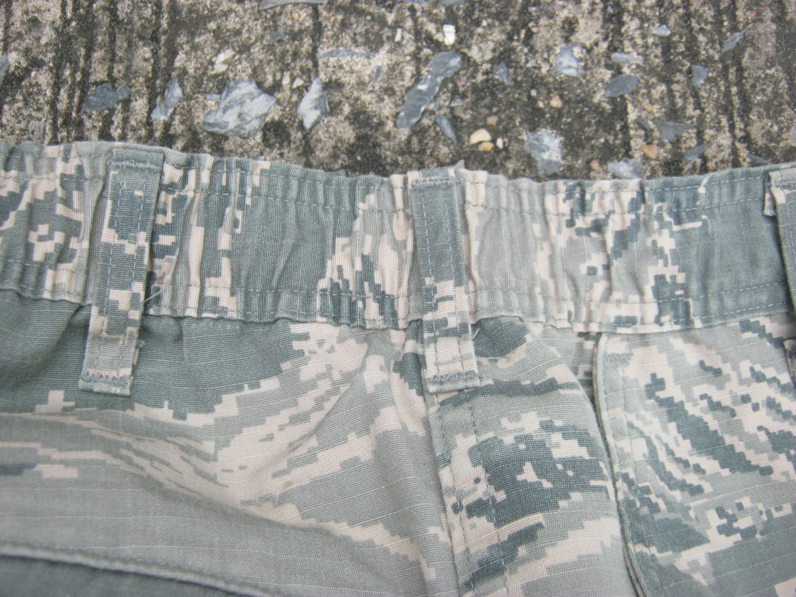 กางเกงทหารอากาศสหรัฐ ลายเสืออากาศ