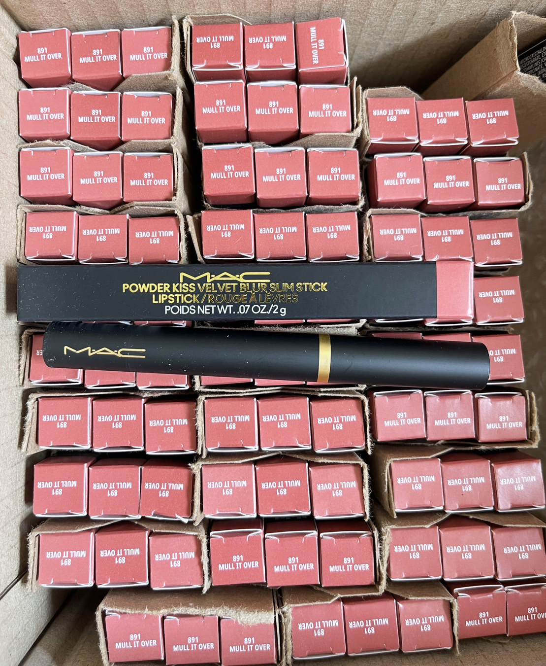 MAC Powder Kiss Velvet Blur Slim Stick 2g. สี 891 Mull it Over ลิปแมค