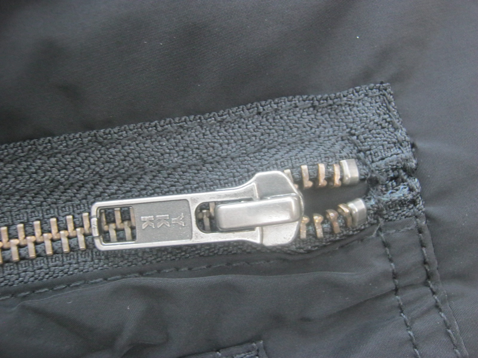 เสื้อนักบิน สีดำ