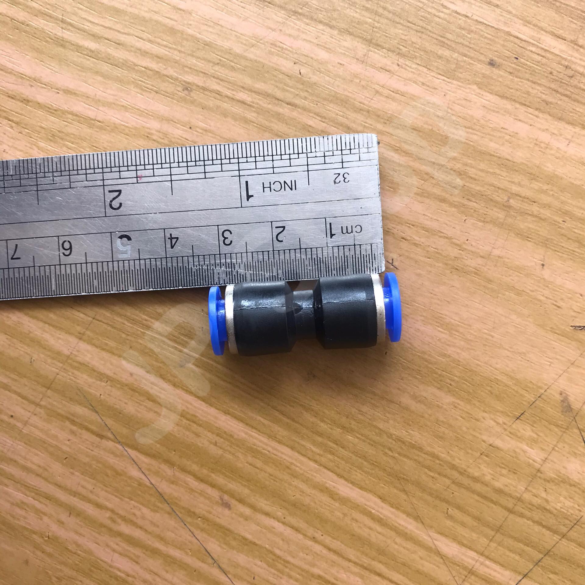 ข้อต่อลมต่อตรง ฟิตติ้งเมติกส์แบบตอตรง ขนาด 06 มม. ใช้กับสายลม 06 มม. แพค 10 ตัว ข้อต่อ PU 06 #0306