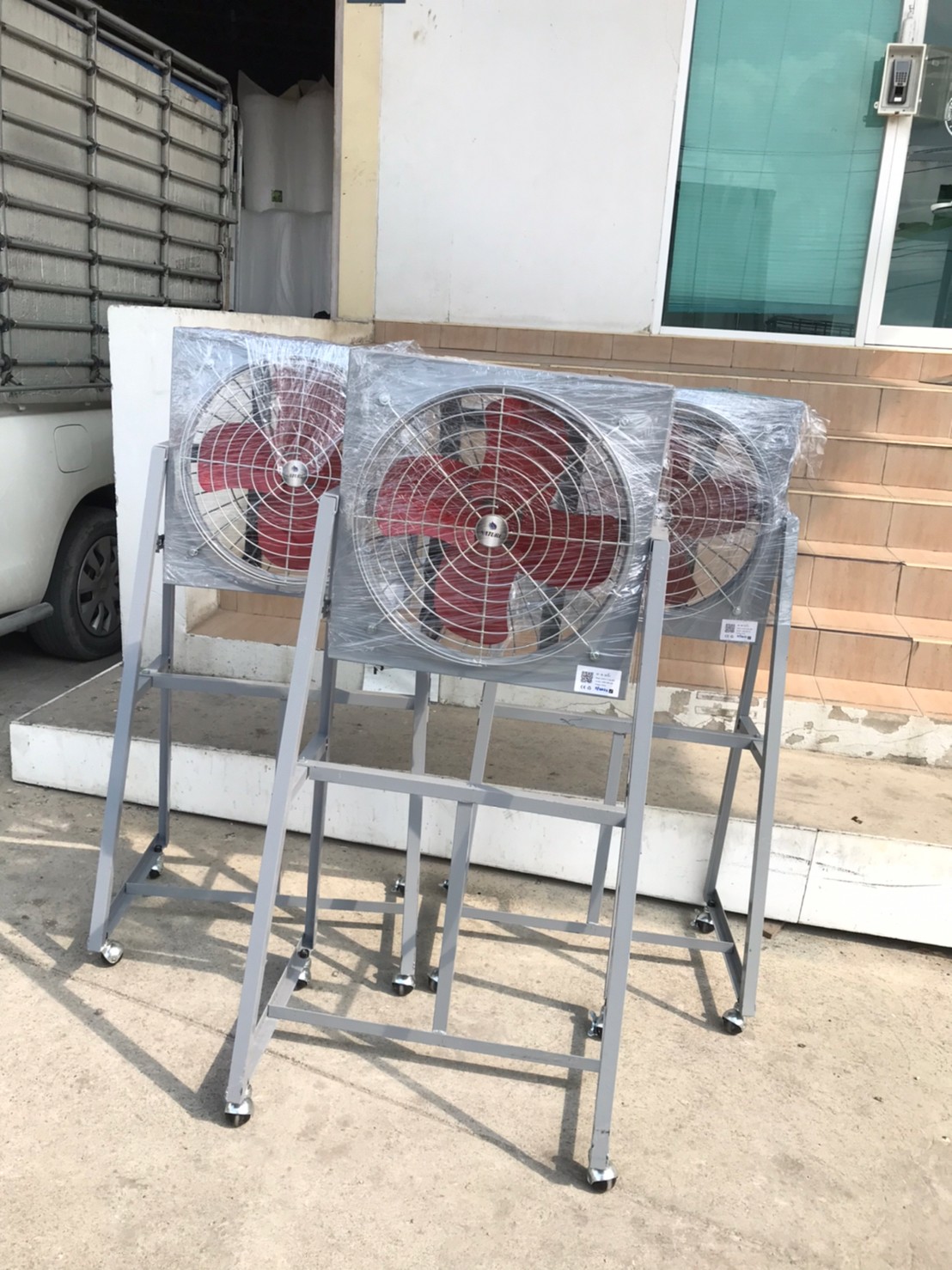 พัดลมอุตสาหกรรม Nature, ตะแกรงหน้าหลัง IF-18L, (ขาตั้ง) 18 นิ้ว