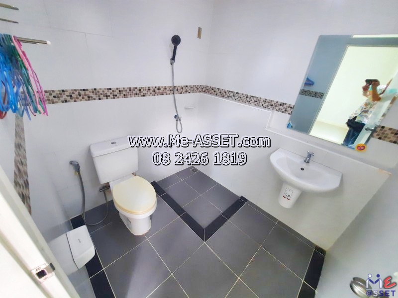 ขายและเช่า ทาวน์โฮมหลังมุม ย่าน เลียบคลองพระอุดม ซอยวัดท่าเกวียน คลองบางไผ่ วัดทองสะอาด ลาดหลุมแก้ว : ม.บ้านสวนธนาการ์เด้น : 2 ชั้น 40.2 ตร.วา