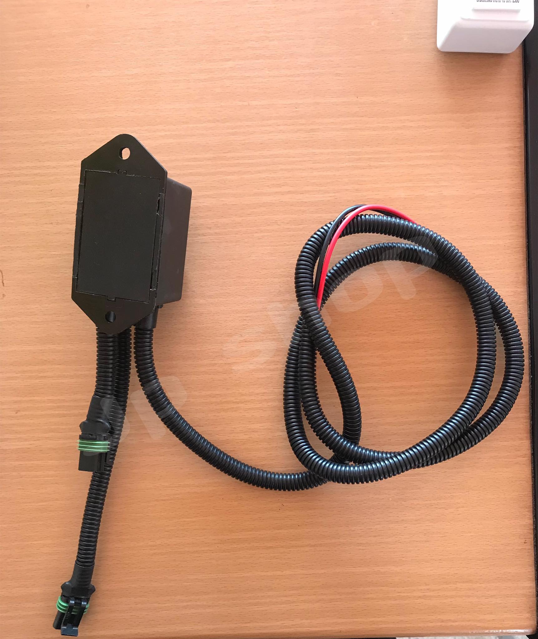 กล่องไฟควบคุมออยคลูเลอร์รถโม่ปูน ควบคุมออยคลูเลอร์ 24V พร้อมเซ็นเซอร์วัดความร้อน #8001450