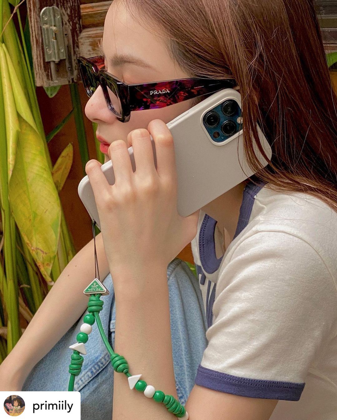แว่นกันแดด Prada PR 06YS 06V5S0