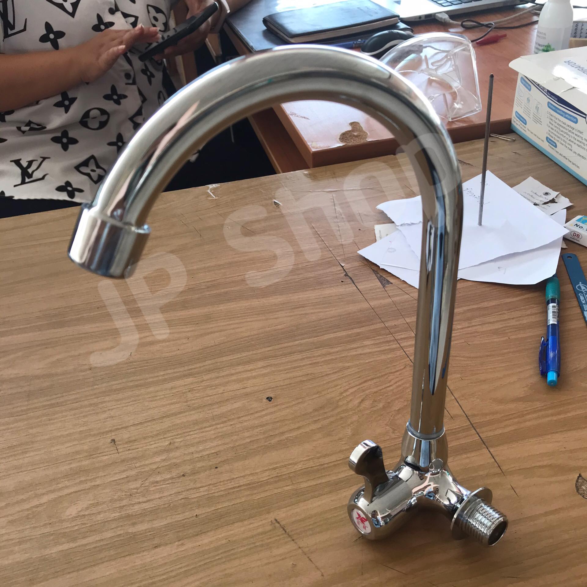 ก๊อกน้ำซิงค์สแตนเลส แบบนอน ก๊อกน้ำ ก๊อกน้ำซิงค์หมุนได้ ก๊อกน้ำซิงค์ 01 ขนาด 4 หุน #01190