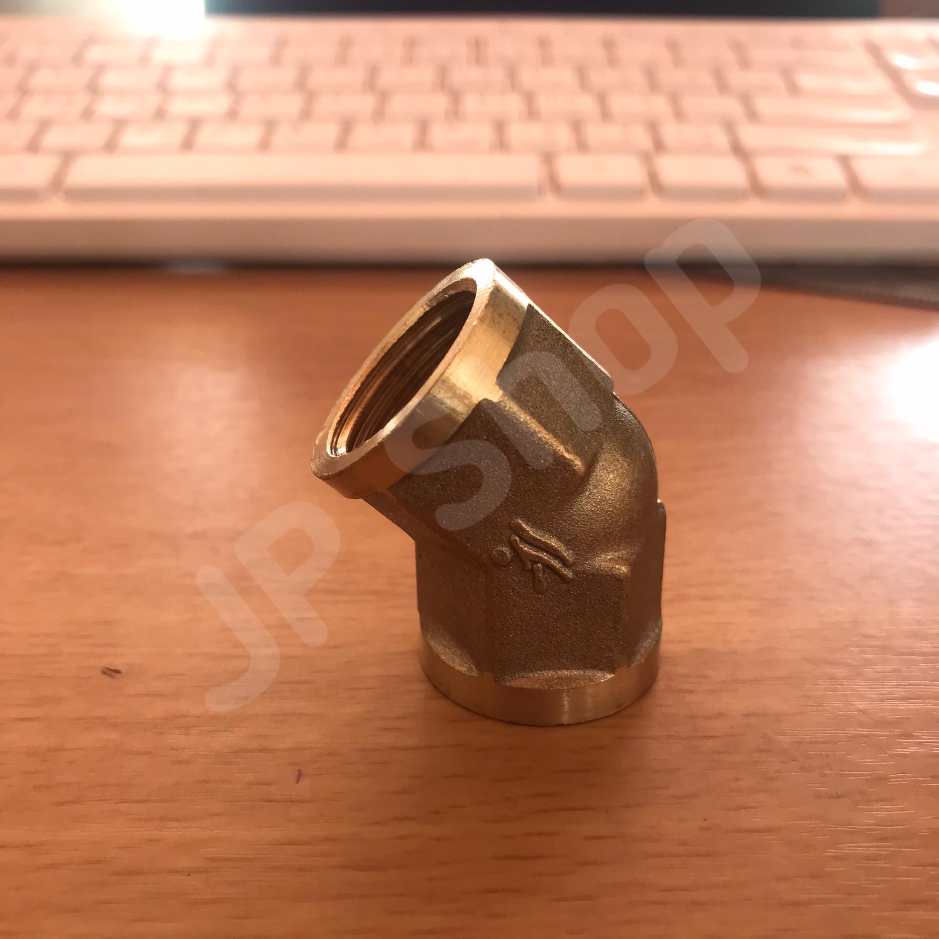 ข้องอทองเหลือง 45 องศา เกลียวใน ขนาด 4 หุน #1954