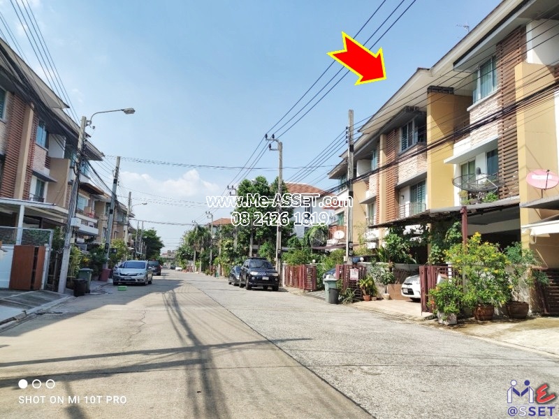 ขายทาวน์โฮม ย่าน อุดมสุข บางนา ศรีนครินทร์ สวนหลวง พัฒนาการ : พลัสซิตี้พาร์ค ศรีนครินทร์ สวนหลวง / 3 ชั้น 23.3 ตร.วา
