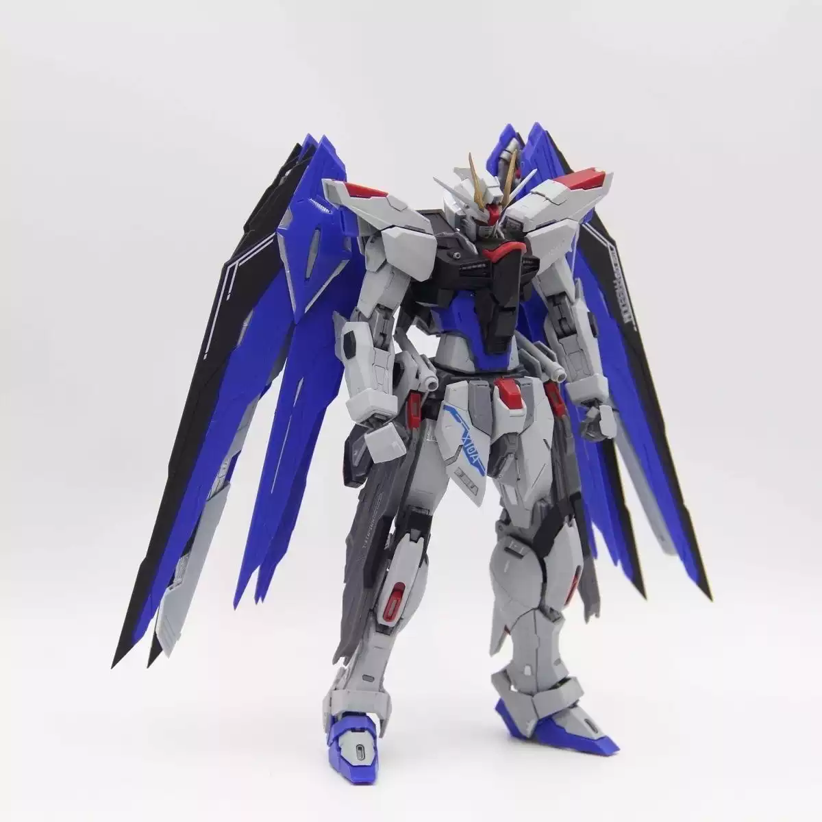 PRE-ORDER 1/100 FREEDOM FIGTHER [SV model]