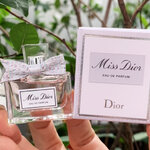 Miss Dior Eau de Parfum 5ml. ขนาดทดลอง แบบแต้ม