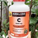 Kirkland Vitamin C 1000mg. Rose Hips (500Tablets) เคิร์กแลนด์ วิตามินซี 500 เม็ด (1กระปุก)