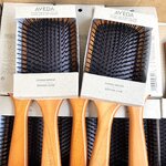 Aveda Paddle Brush Full Size แปรงหวีผม อเวดา ของแท้ (1อัน)