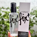 MAC Fix+ Original Multitasking Setting Spray 100ml. สเปรย์น้ำแร่บางเบา อัดแน่นวิตามินและแร่ธาตุ