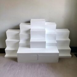 ตู้พระแบบเตี้ย 9x8 โมเดิร์น ขั้นบันได 15 ขั้น สีขาว