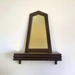 หิ้งกล่องลายบัว + ฉากโพธิ์สามเหลี่ยม สีน้ำตาล