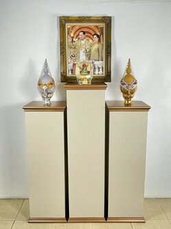 แท่นถวายพระพร สีครีมท็อปพิงก์โกลด์