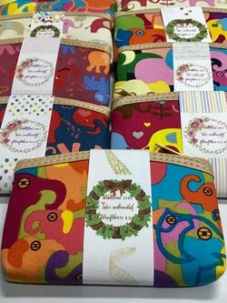 พวงกุญแจ กระเป๋าเหรียญผ้าขิด ของขวัญ ของชำรวย 7x9x cm// Keychain Coin Bag