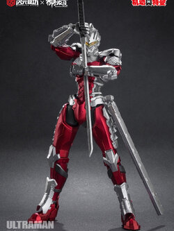 Pre-order 1/6 ULTRAMAN SUIT 7.3 METALLIC VER. [E-Model]