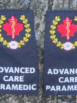 เครื่องหมายระบุตำแหน่ง ทางการแพทย์ฉุกเฉิน แคนนาดา