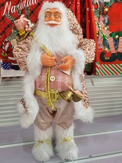 ต้นคริสต์มาสซานต้าครอส