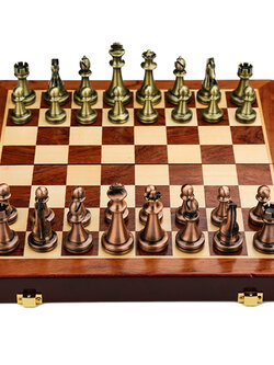 ชุดหมากรุกสากลไม้พับ (ตัวMetal สีgreen bronze & red bronze) Wooden Chess Set