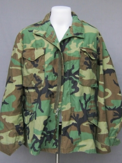 ขายแล้ว เสื้อทหาร M65 woodland M65W9763LR