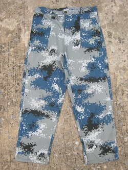 กางเกง ทหารอากาศประเทศจีน