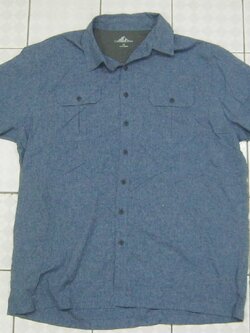 เสื้อเดินป่า