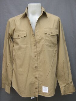 เสื้อเชิ๊ตทหารเรือสหรัฐ สีทราย