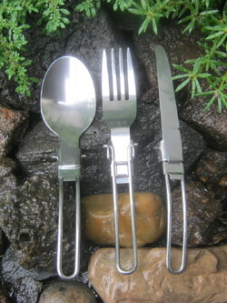 อุปกรณ์ ชุด3ชิ้น ช้อน ส้อม มีด แสตนเลส พับได้ แคมป์ปิ้ง