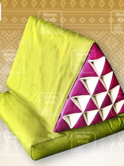 หมอนสามเหลี่ยม 2สีเพิ่มปอก 15 ช่องติดเบาะ 1 พับ 57cmx76cmx36 cm Triangle Khit Thai Floor Cushions Traditional handmade 15 holes with 1 part of mattress.