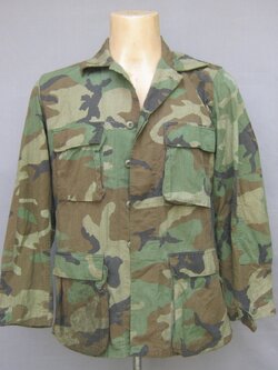 เสื้อ ทหารสหรัฐ M81 woodland