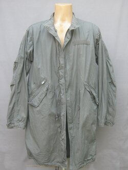 เสื้อ ปาร์ก้า แฟชั่นทหาร