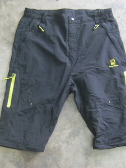 ขายแล้ว กางเกงเดินป่าผ้าแห้งร็ว สามส่วน