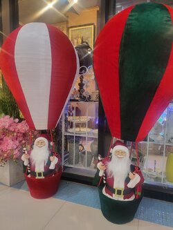 ร้านขายต้นคริสต์มาสปลอม+ของตกแต่ง