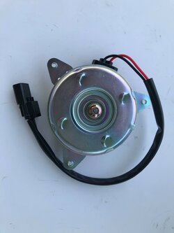 มอเตอร์ พัดลม ระบายแผงแอร์ ฮอนด้า ซิตี้ ปี 2014 พ.ศ 2557 CF0070 Motor Cooling Fan for Honda City 2014 มอเตอร์พัดลมแอร์ เป่า แผงแอร์ Ocean Cool อะไหล่ แอร์ รถยนต์ พัดลมไฟฟ้า