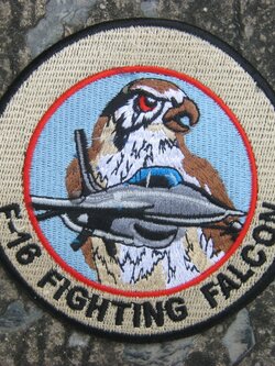 อาร์ม F16 ขอบทอง